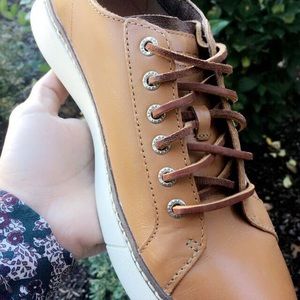 🔥NEW, AUTHENTIC LEATHER SPERRY, 10.5 men’s🔥